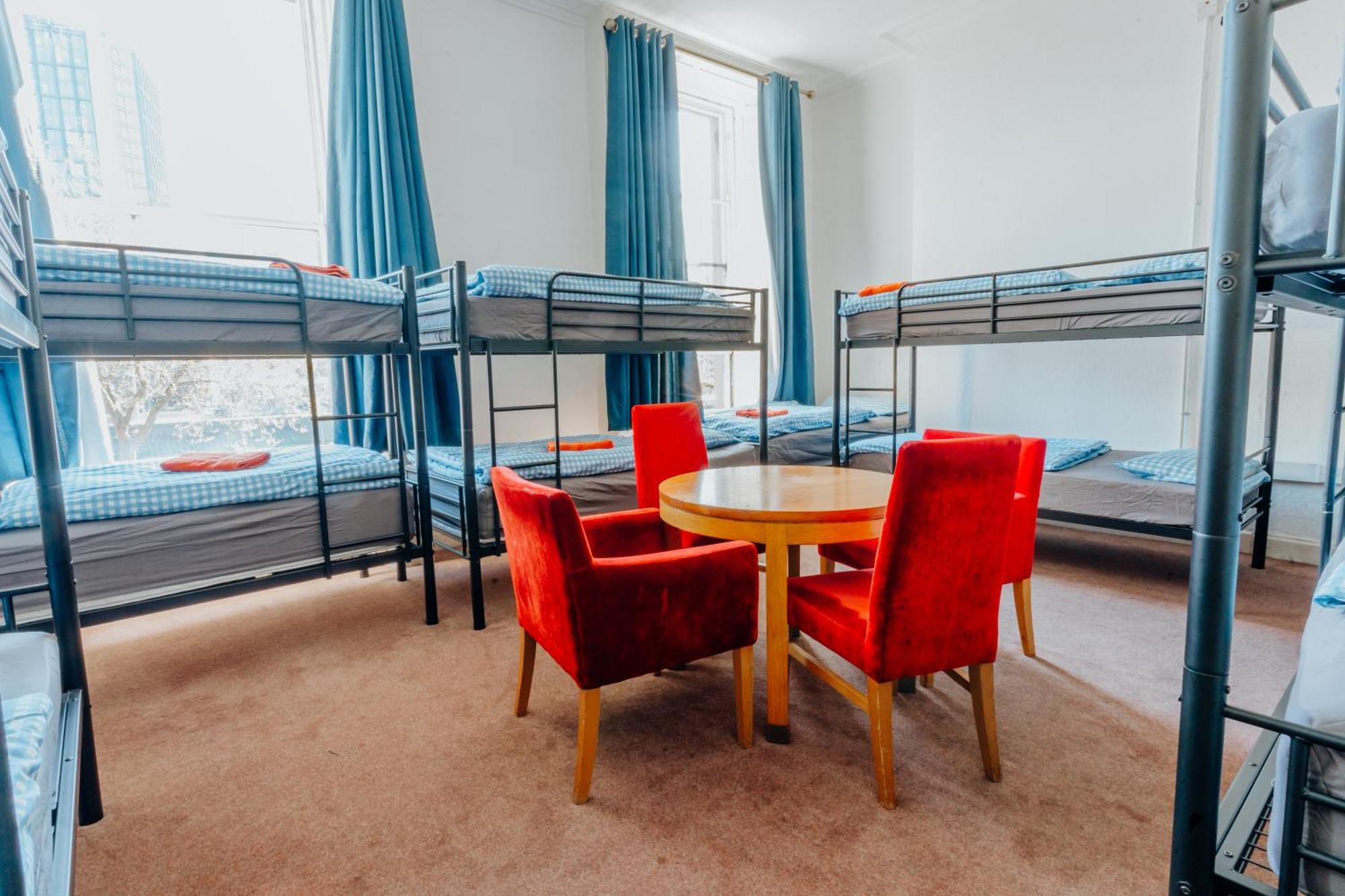 Eden Quay Guesthouse Private Rooms 더블린 객실 사진